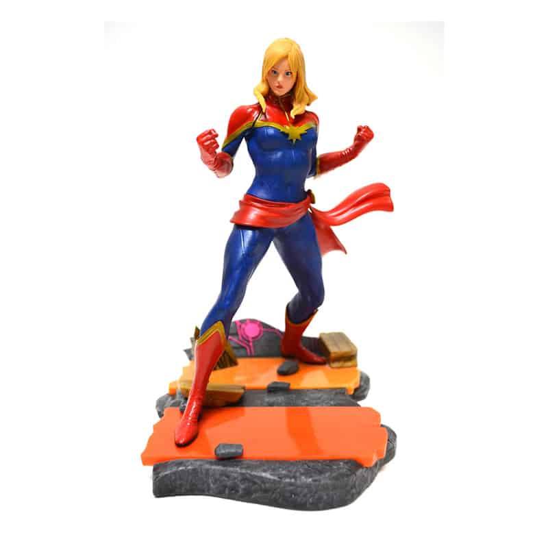 פסל אספנות בדמות של קפטן מרוול מנוקמים - Captian Marvel